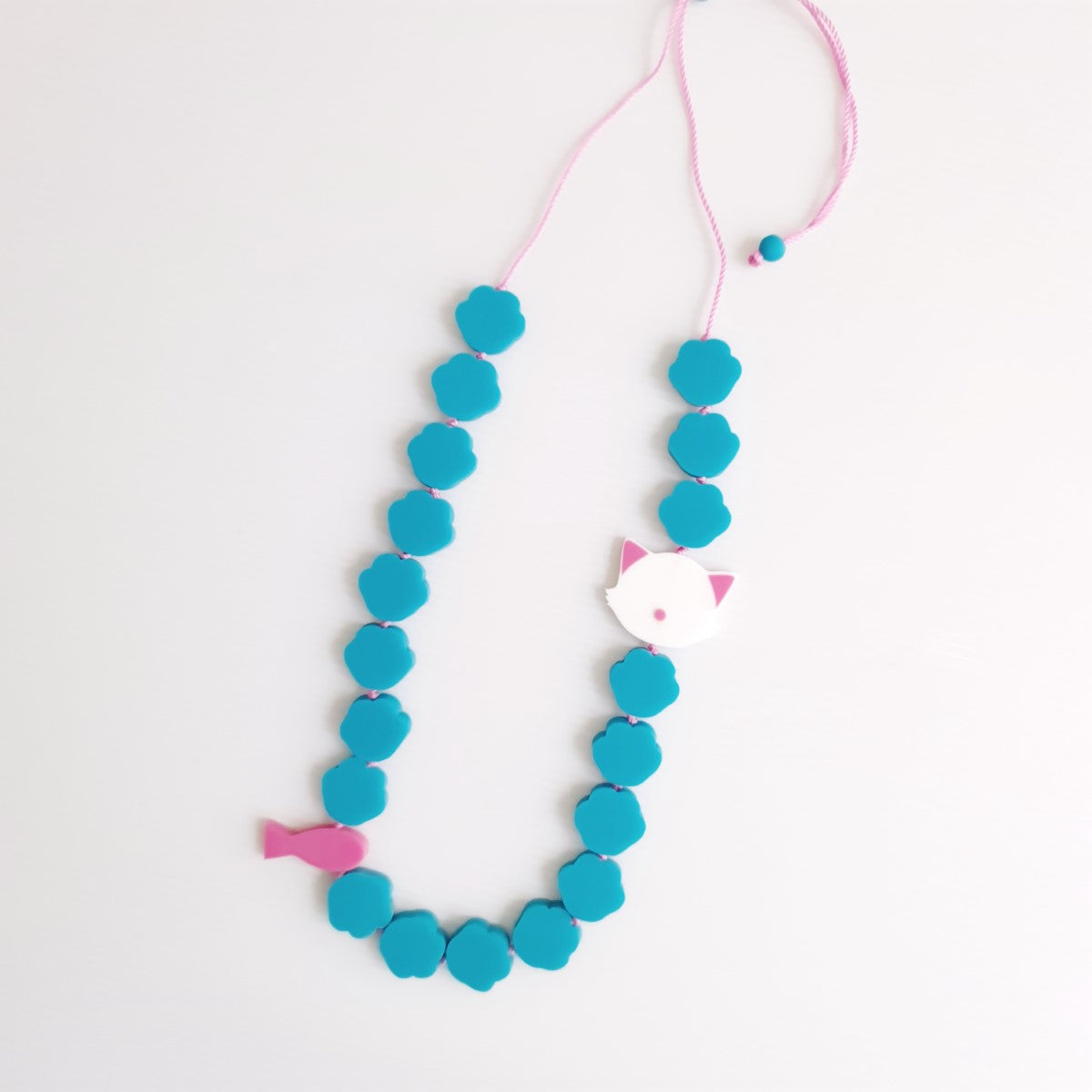 Snowy Turquoise Necklace