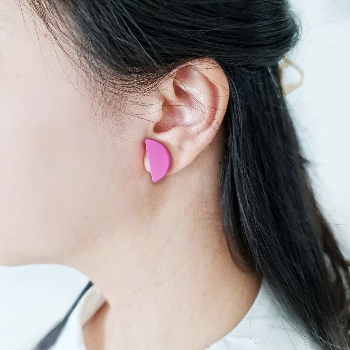 Halv Studs Pink Earrings