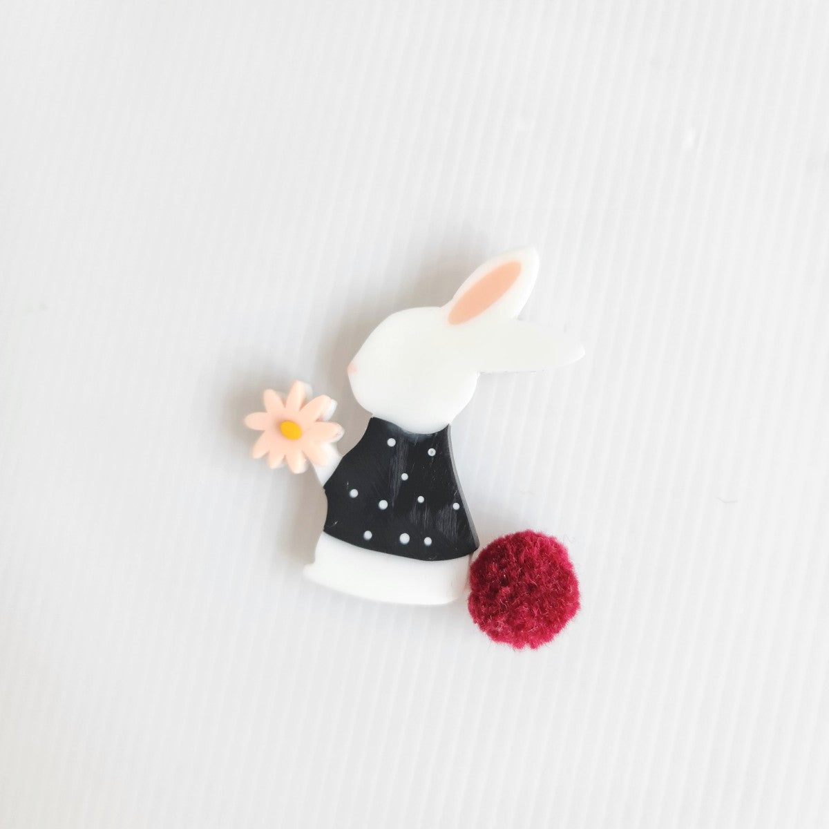 Bunny Flower Brooch White